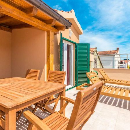 Apartments Villa-Ines Center Vodice Ngoại thất bức ảnh