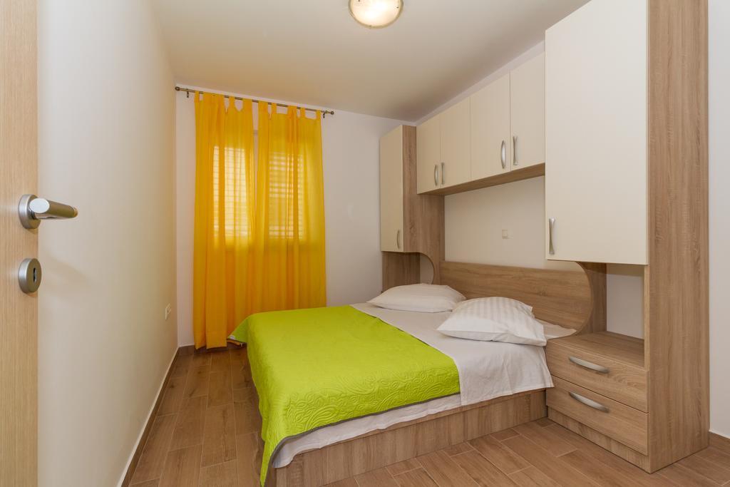 Apartments Villa-Ines Center Vodice Ngoại thất bức ảnh