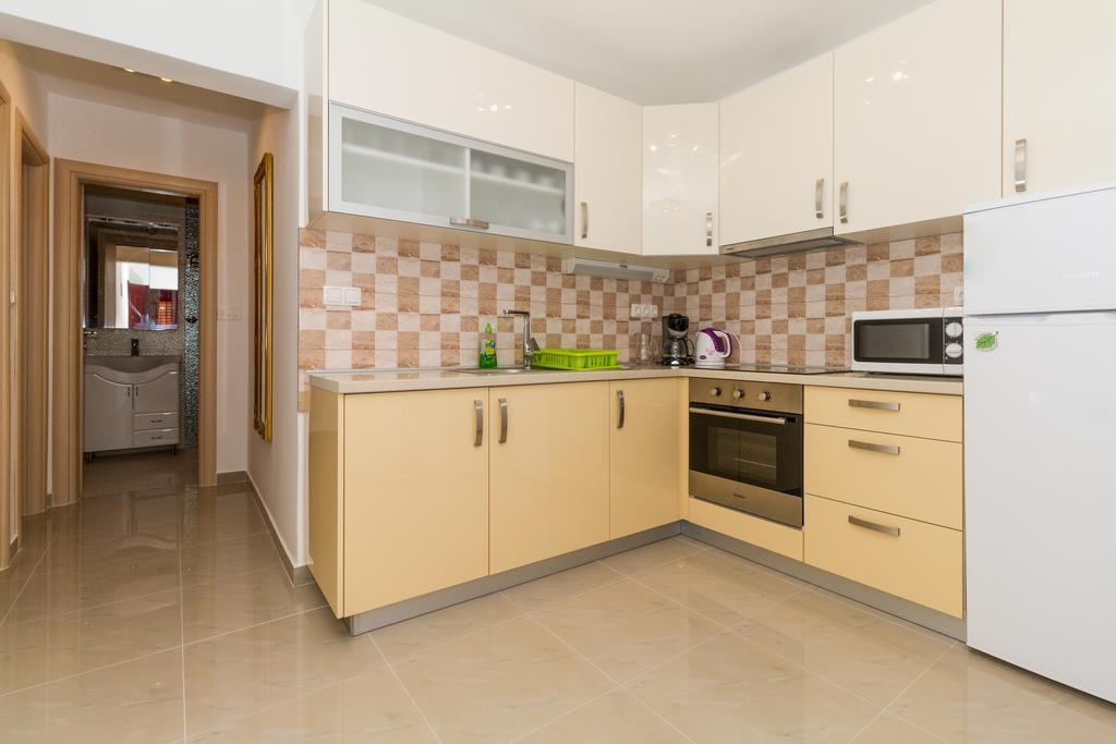 Apartments Villa-Ines Center Vodice Ngoại thất bức ảnh