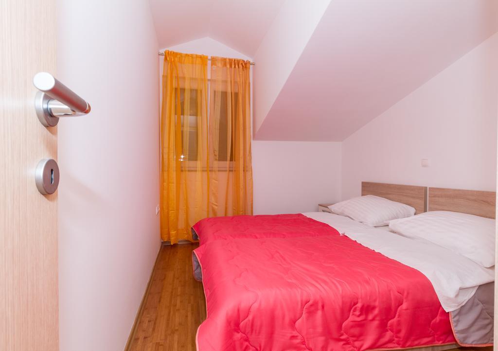 Apartments Villa-Ines Center Vodice Ngoại thất bức ảnh