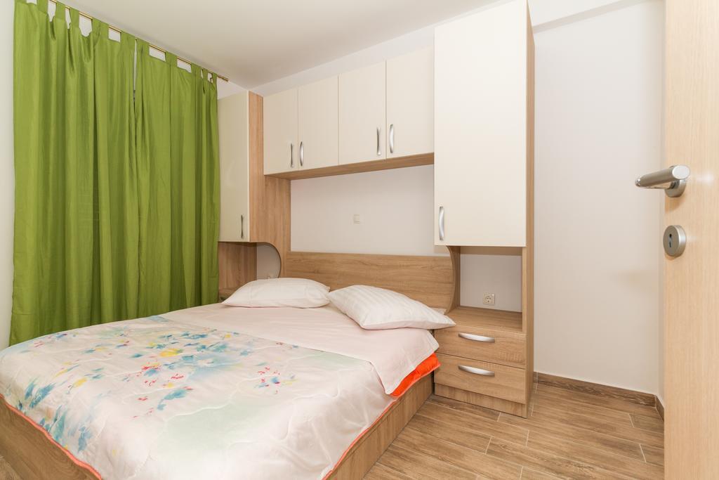 Apartments Villa-Ines Center Vodice Ngoại thất bức ảnh