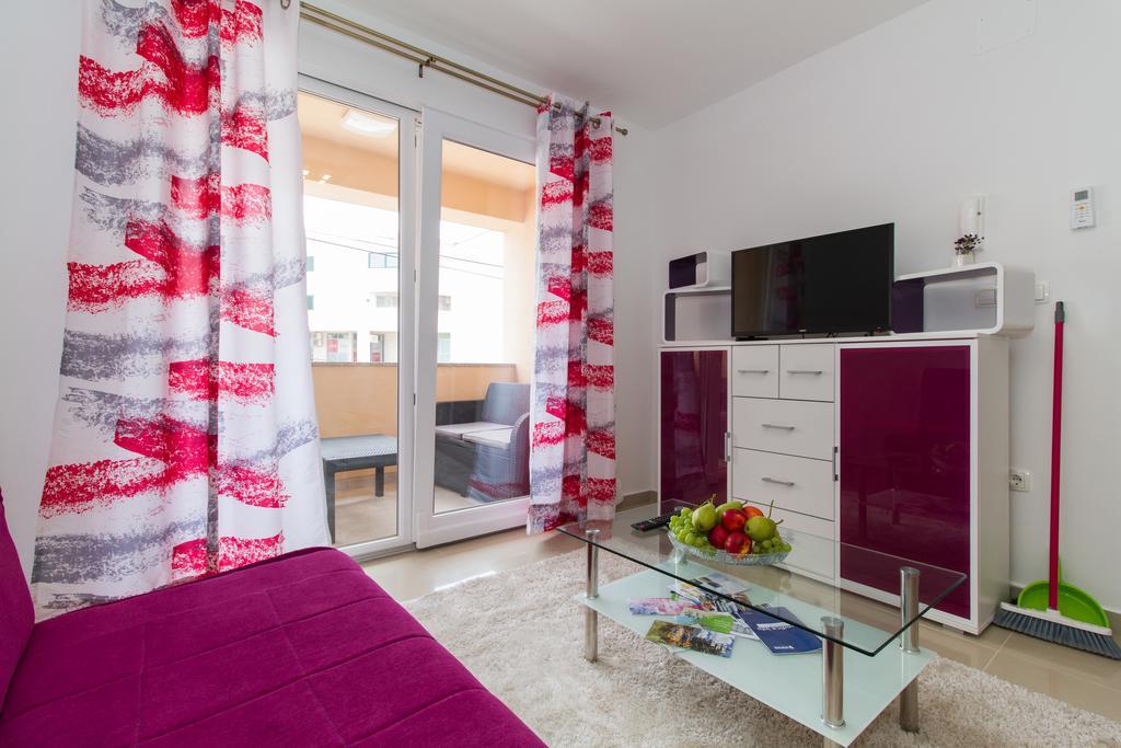 Apartments Villa-Ines Center Vodice Ngoại thất bức ảnh