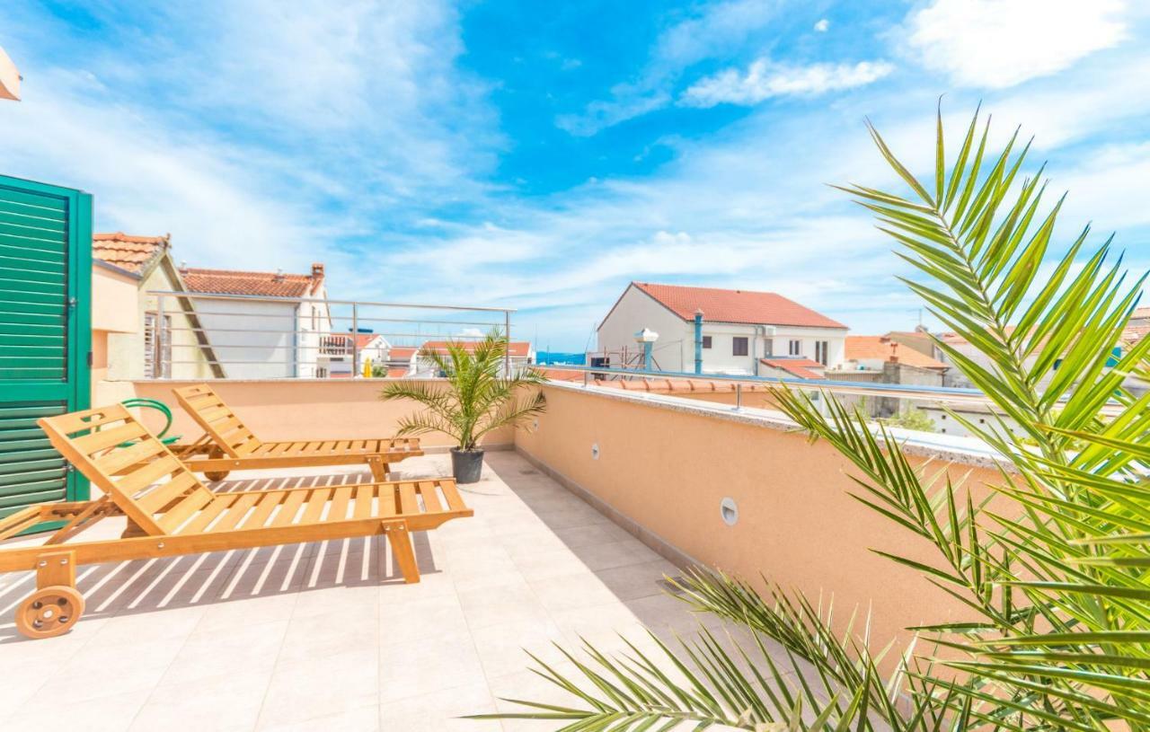 Apartments Villa-Ines Center Vodice Ngoại thất bức ảnh
